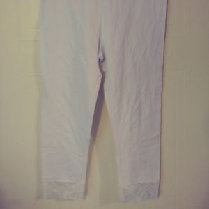 BNWT white capri length leggings
